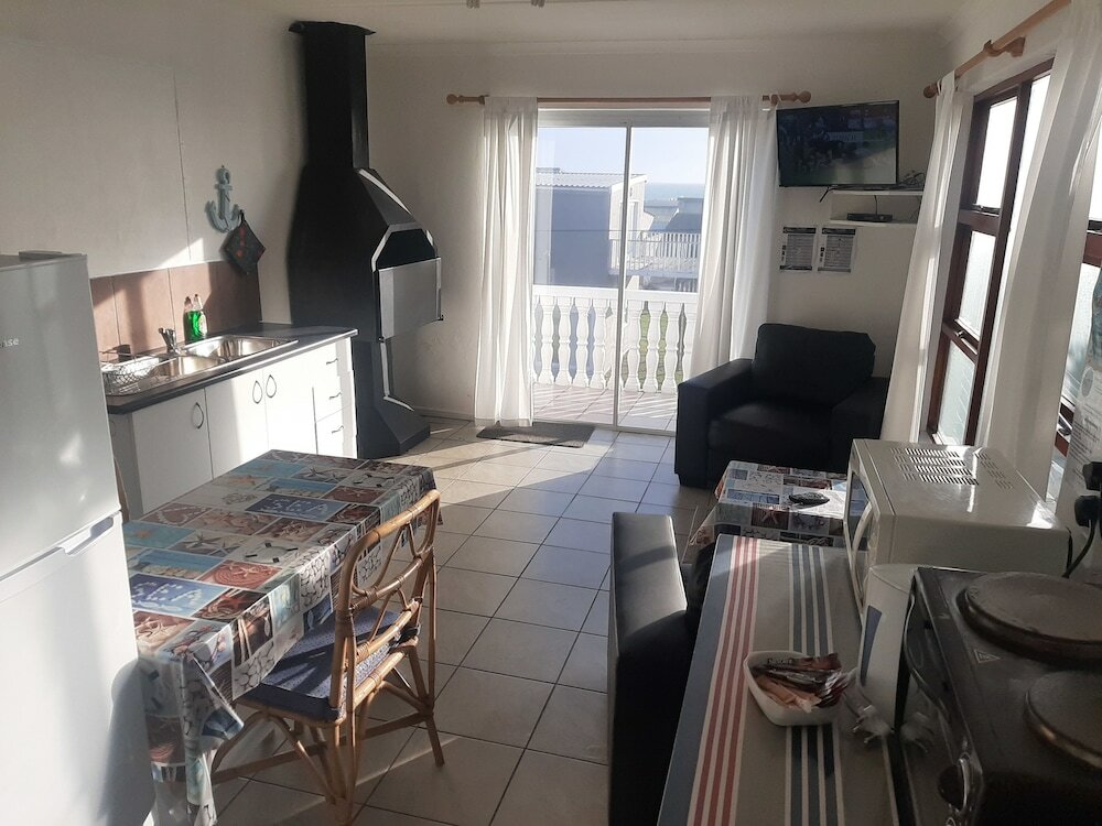 Фото Oom Piet Self Catering Accomodation