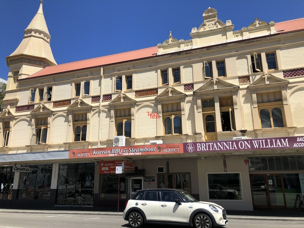 Фото отеля 1