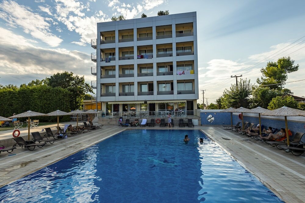 Фото Dolphin Resort Hotel & Conference