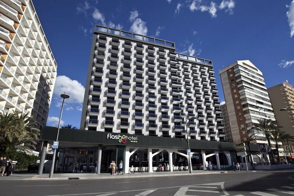 Фото Flash Hotel Benidorm