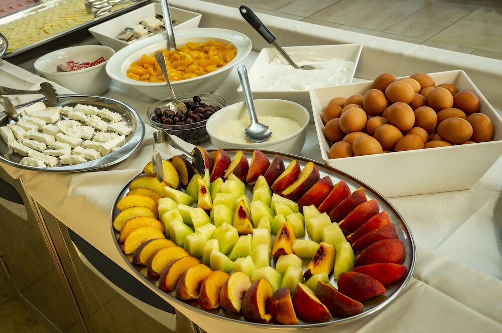 Фото Dolphin Resort Hotel & Conference