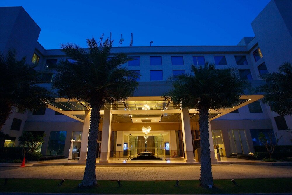 Фото Courtyard by Marriott Agra