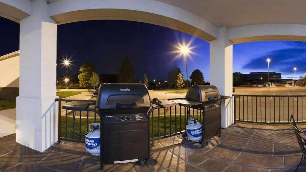 Фото Candlewood Suites Indianapolis Northwest, an Ihg Hotel