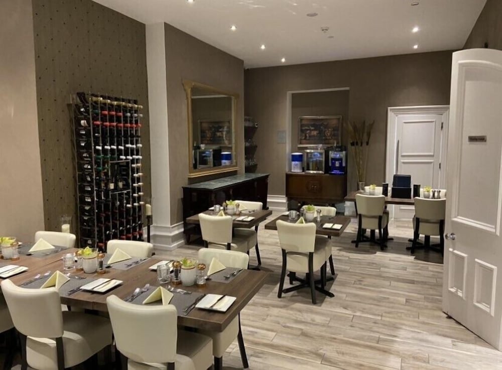 Фото Halvard Hotel