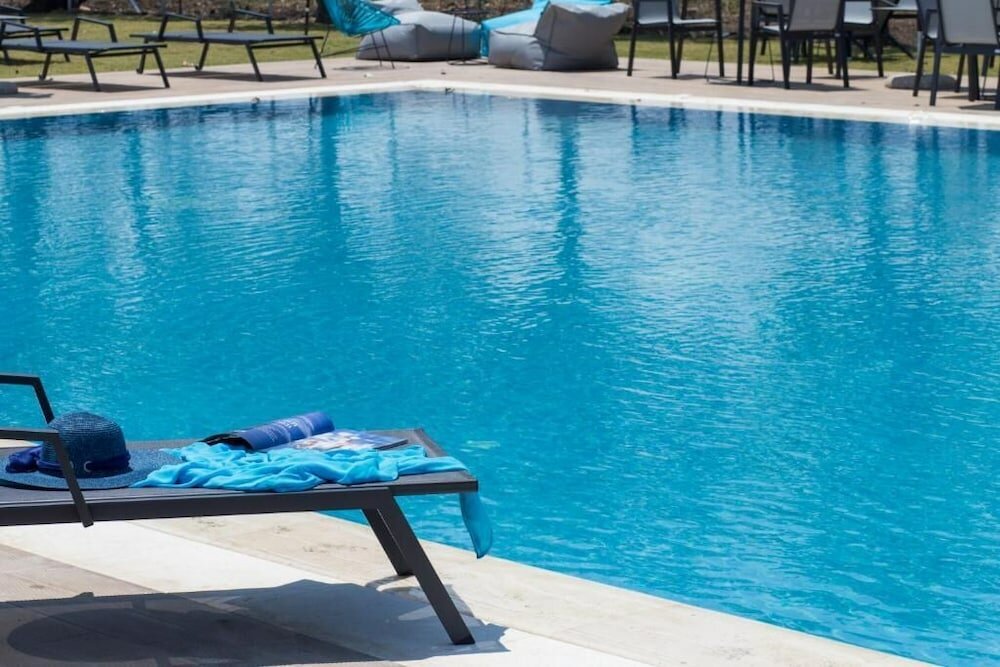 Фото Mythic Summer Hotel