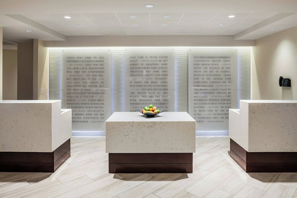 Фото Fullerton Marriott at California State University