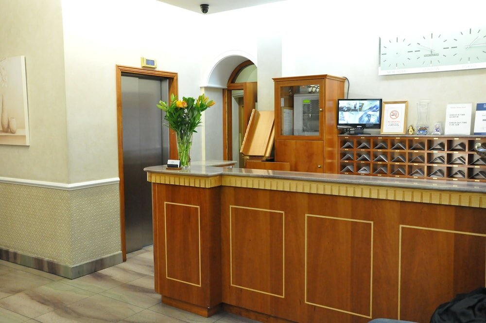 Фото Olympic House Hotel