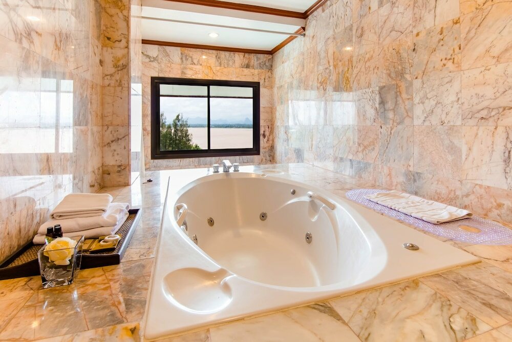 Фото Fortune River View Hotel Nakhon Phanom