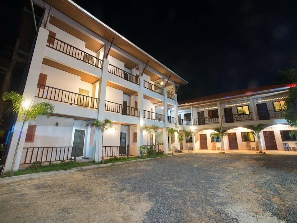 Фото Srichada Hotel Khaolak