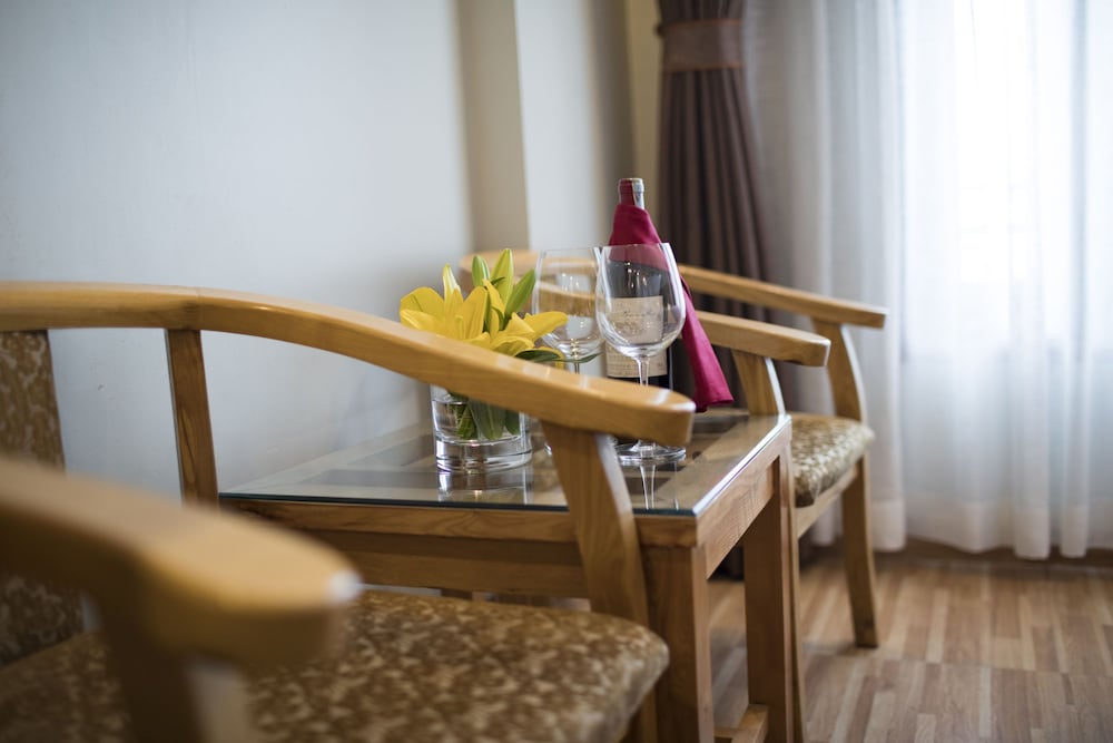 Фото Golden Town Hotel