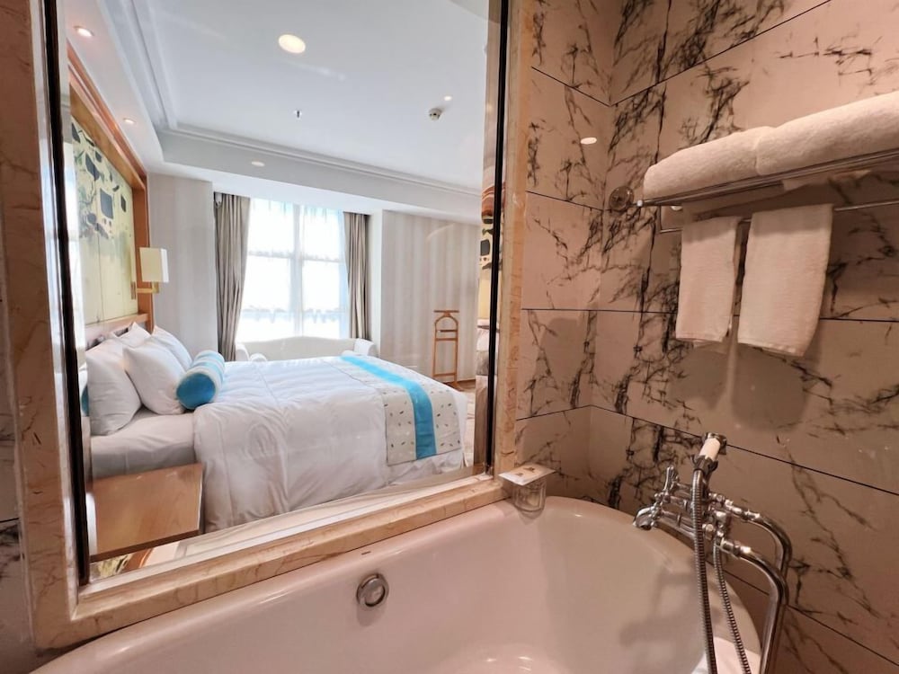 Фото Menshine Gloria Plaza Hotel Shantou