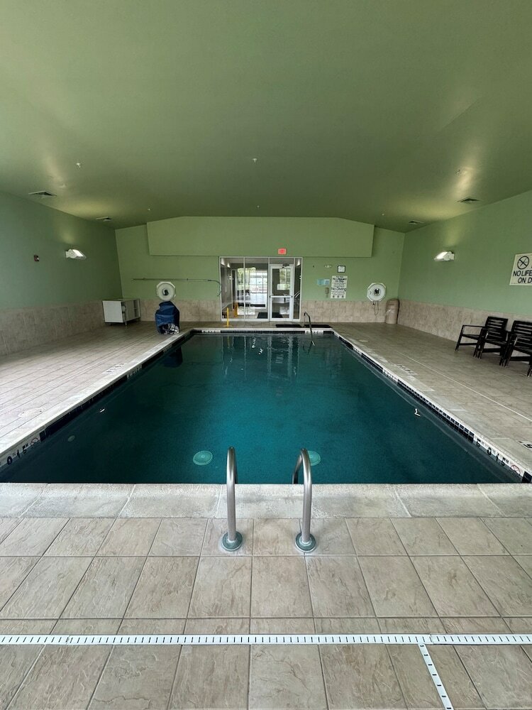 Фото Holiday Inn Express Mystic, an Ihg Hotel