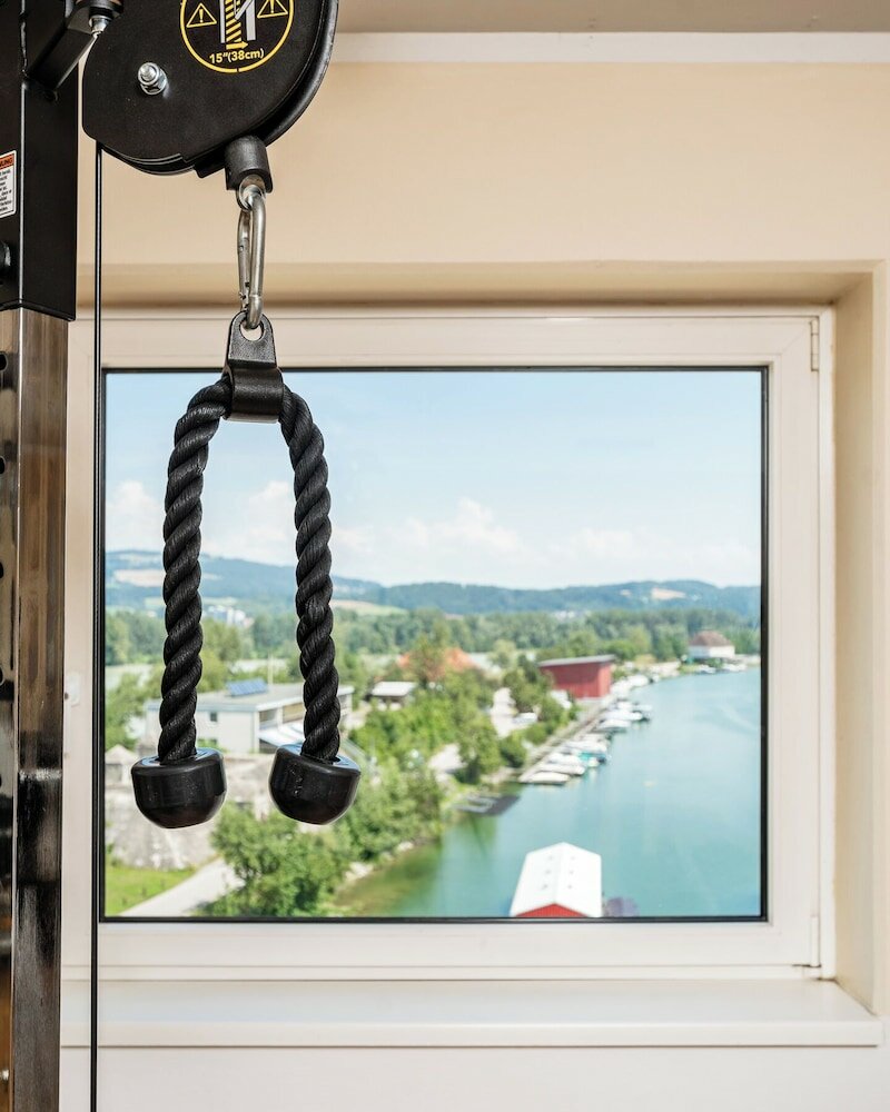 Фото Trans World Hotel Donauwelle