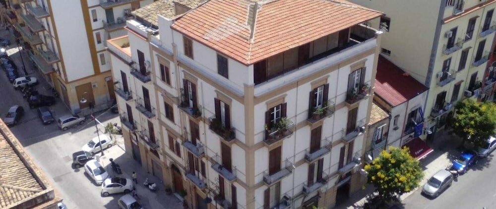 Фото Palermo Rooms