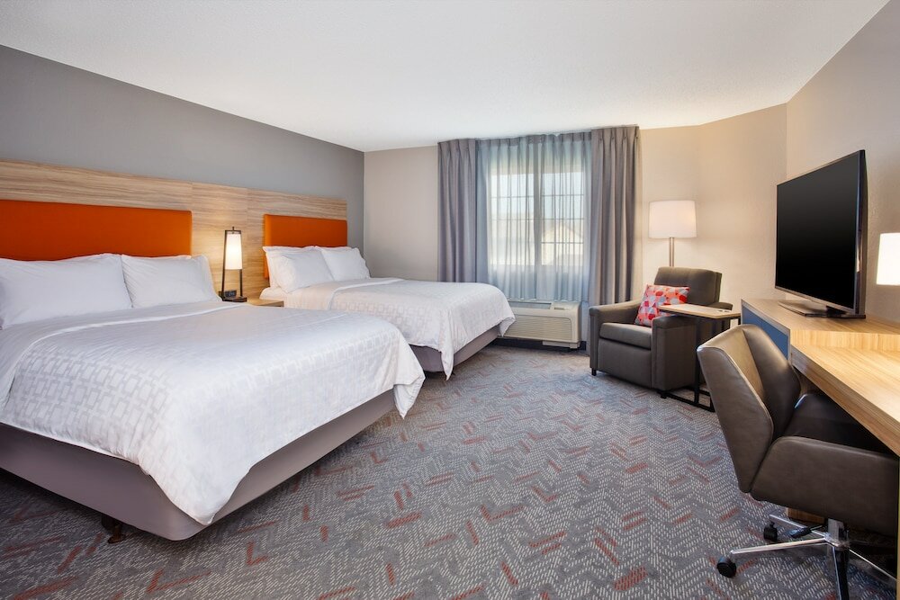 Фото Candlewood Suites Kenosha, an Ihg Hotel