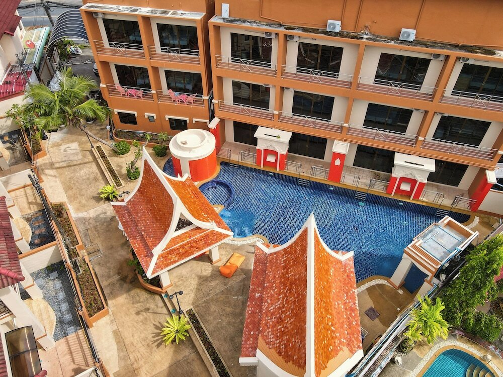 Фото My Friends's House 2