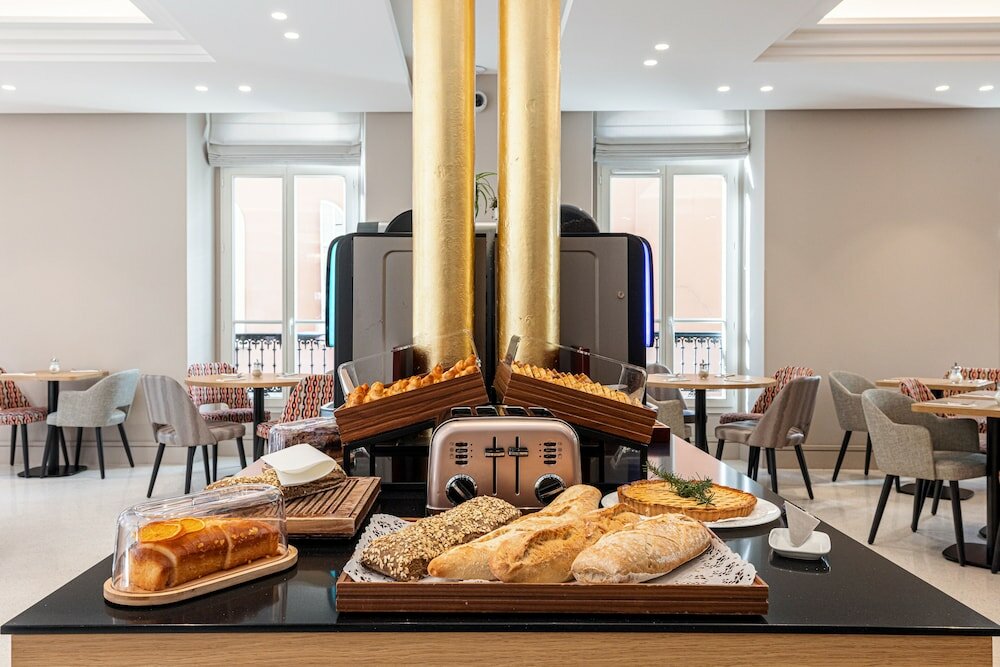 Фото Hôtel Apollinaire Nice