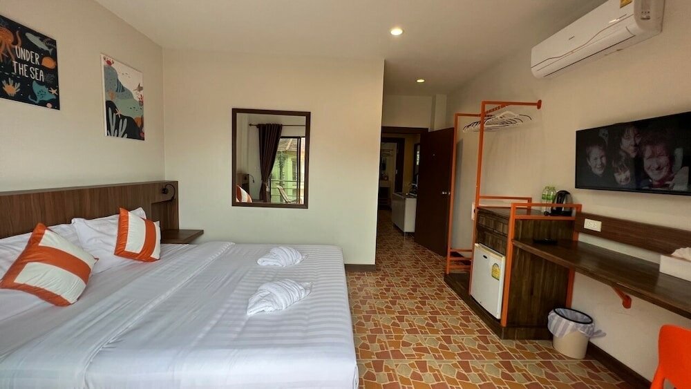 Фото My Friends's House 2