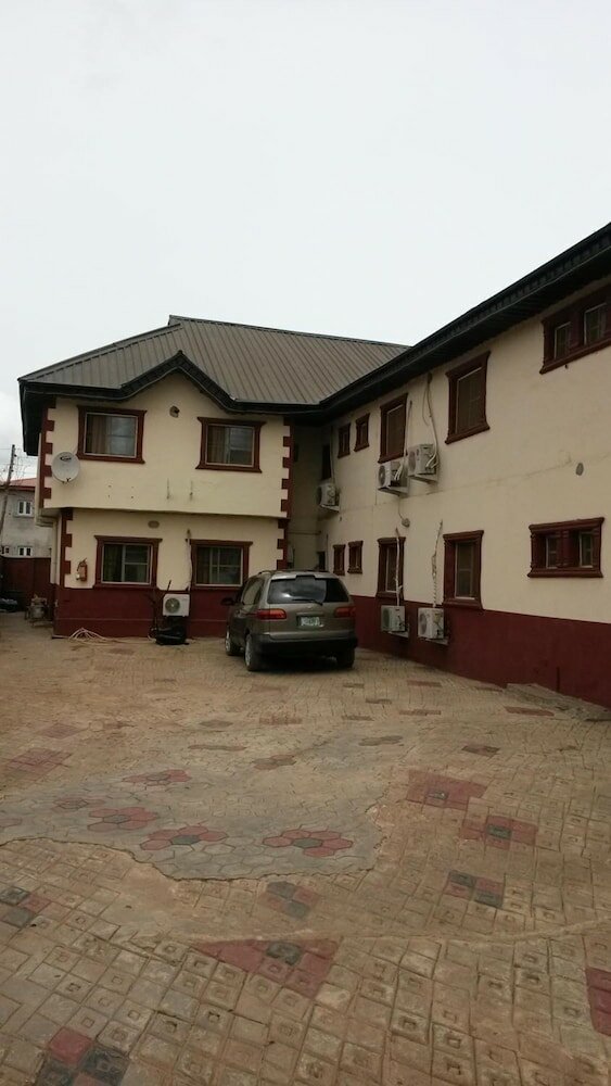 Фото Kings Crown Hotel