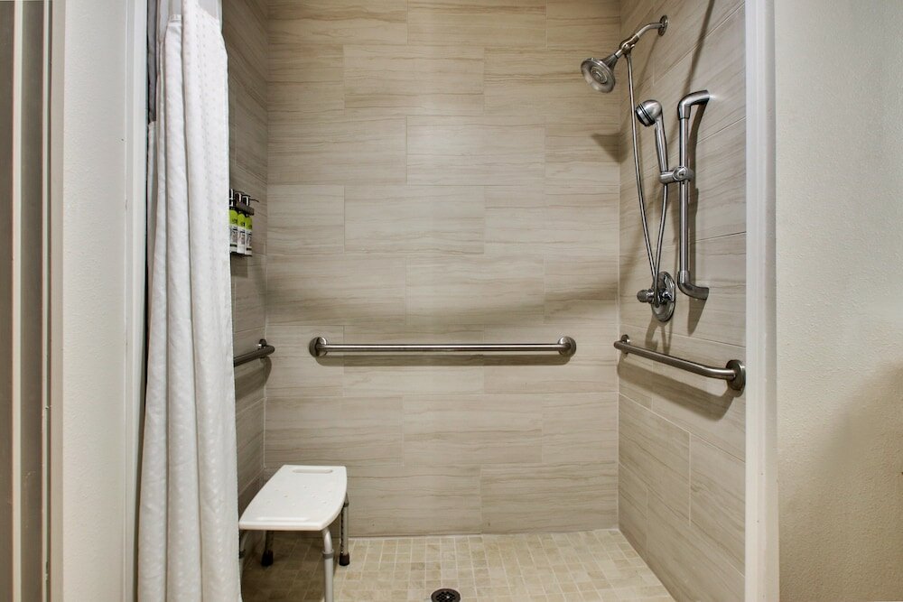 Фото Holiday Inn Express Lexington North-Georgetown, an Ihg Hotel