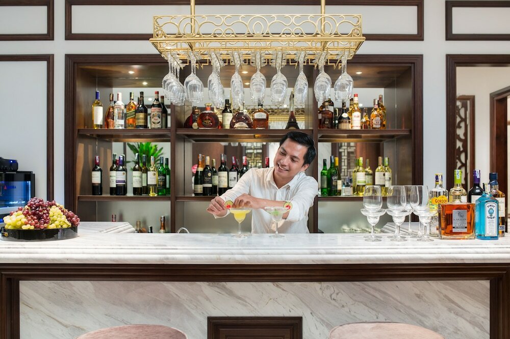 Фото The Q Hotel Hanoi