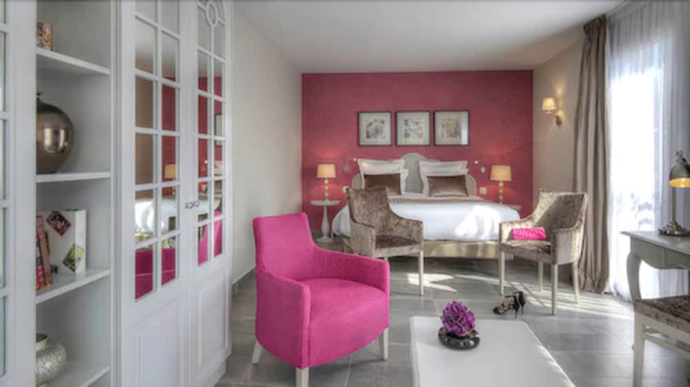 Фото La Bastide de l'Oliveraie