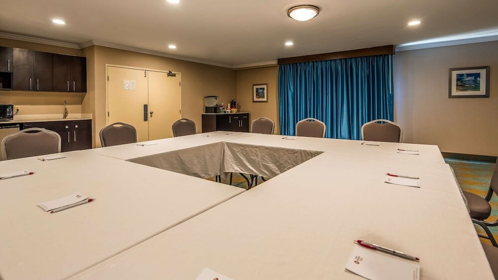 Фото Best Western Plus La Mesa San Diego