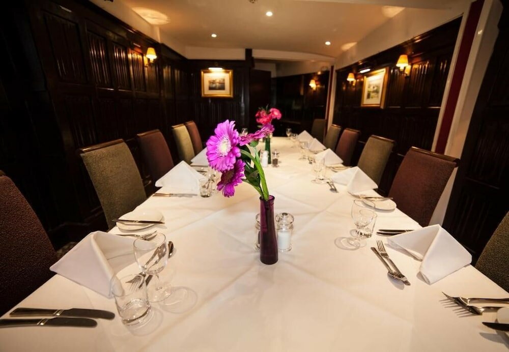 Фото Warren Lodge Hotel