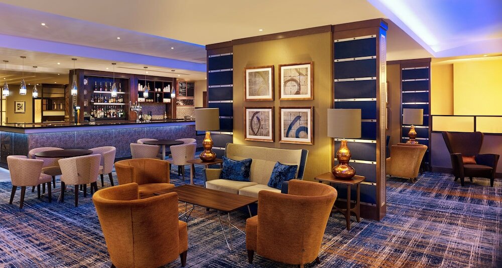 Фото Crowne Plaza London - Gatwick Airport
