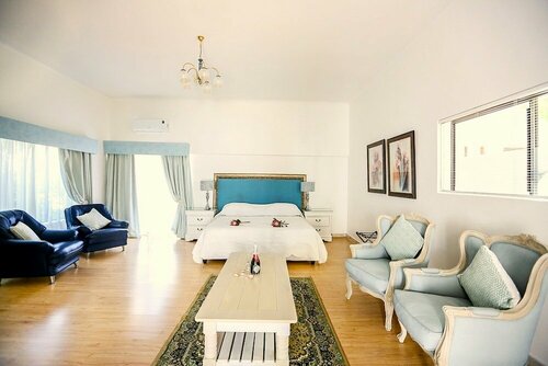 Внешний вид отеля Misty Waves Boutique Hotel в Муниципалитете Оверстранде, фото 5