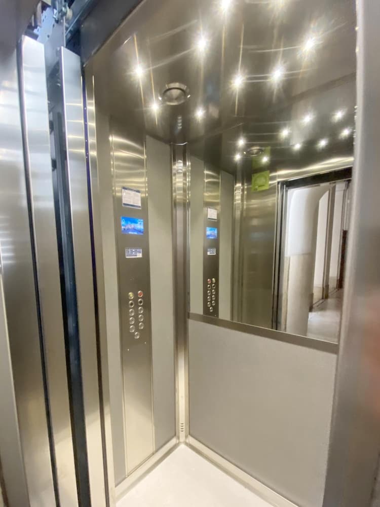 Фото Piazza Bovio 22