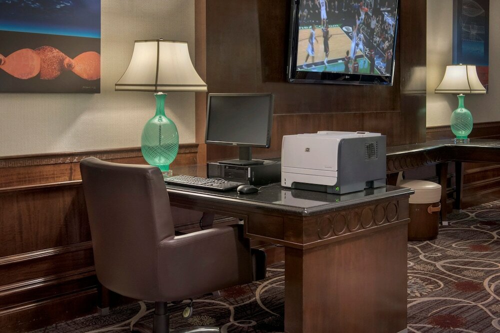 Фото Norfolk Waterside Marriott