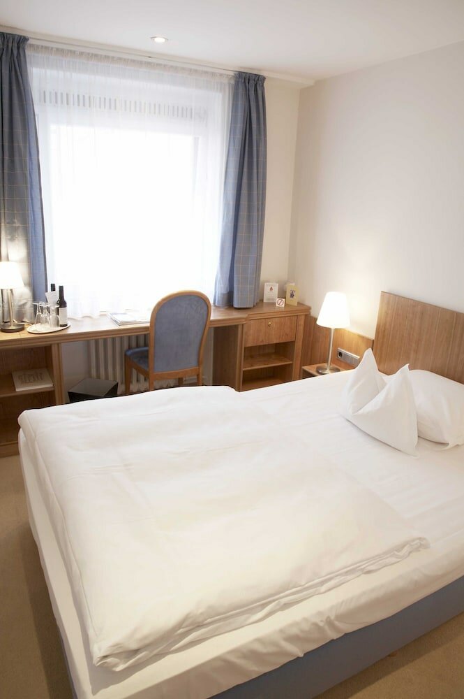 Фото Hotel Baseler Hof