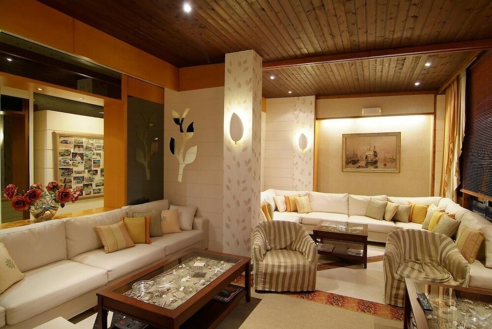 Фото Hotel Kalafati