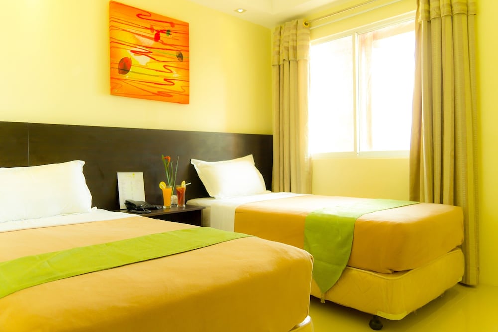 Фото Canberry Hotel