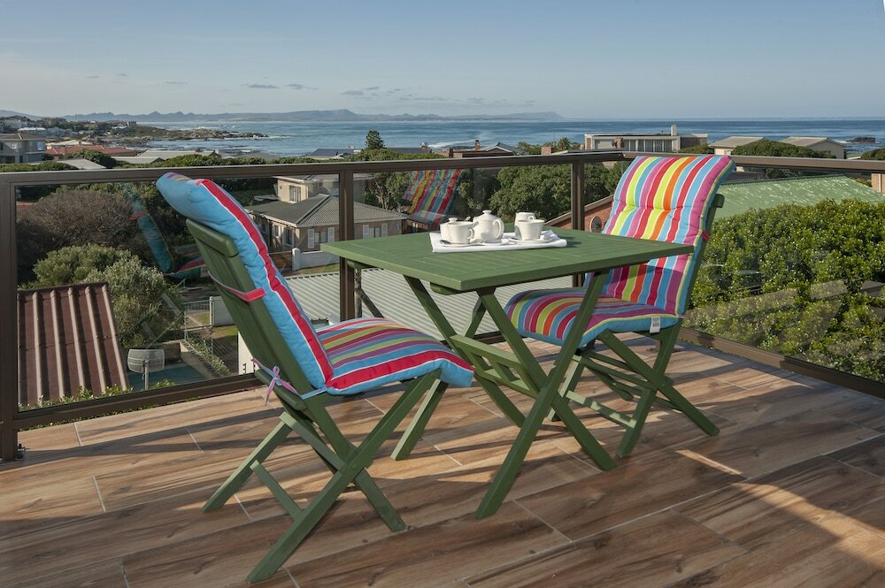 Фото White Shark Guest House