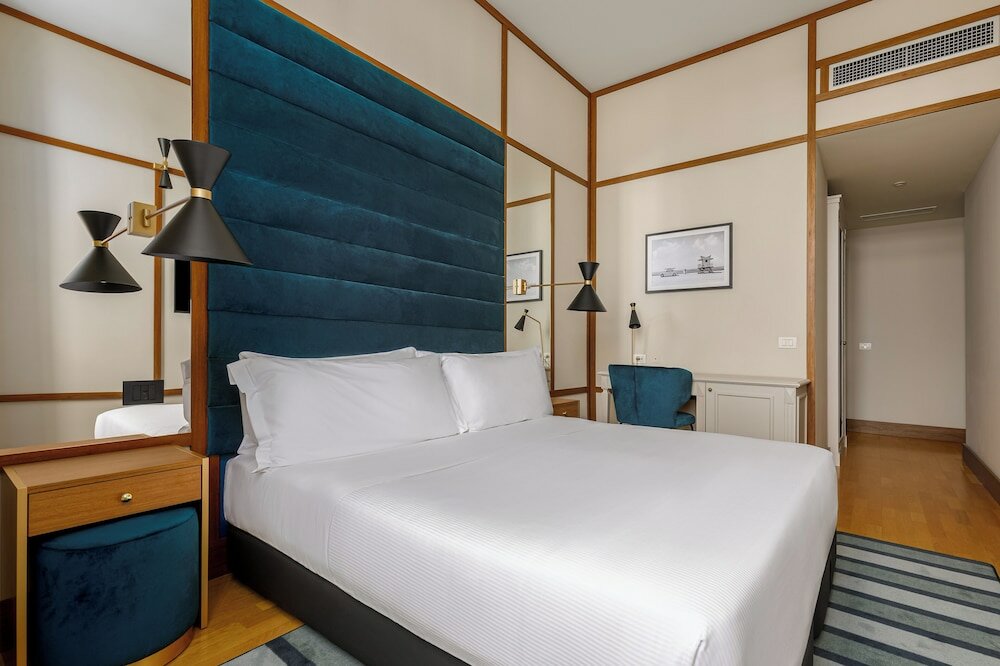 Фото Room Mate Luca