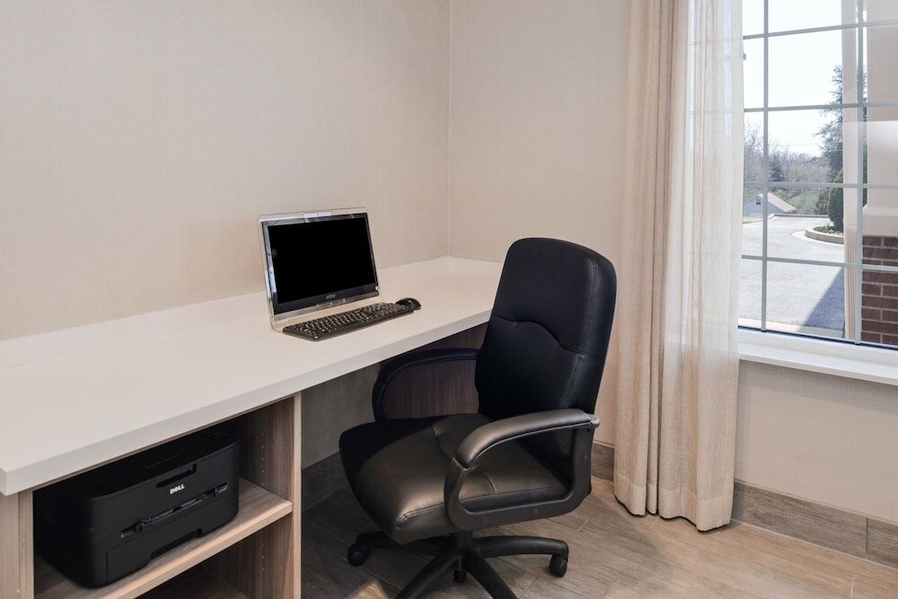 Фото Holiday Inn Poplar Bluff by Ihg