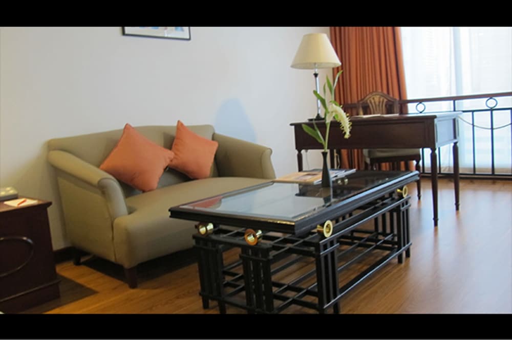 Фото Tai-Pan Hotel