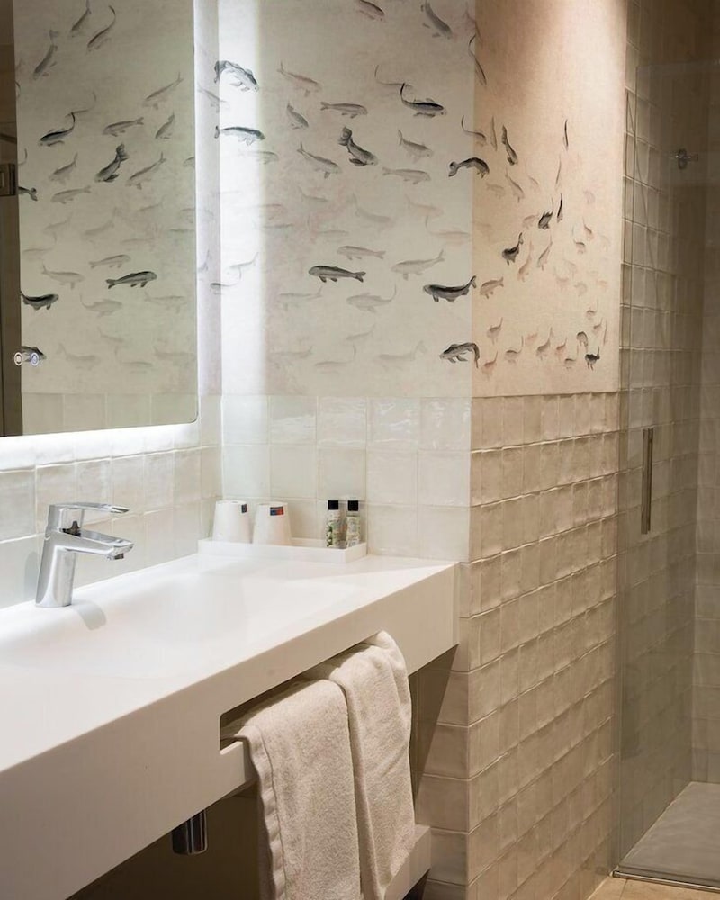 Фото Hotel Nuria