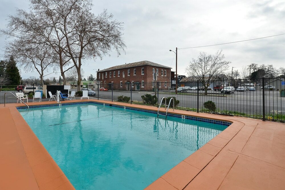 Фото Americas Best Value Inn Chico