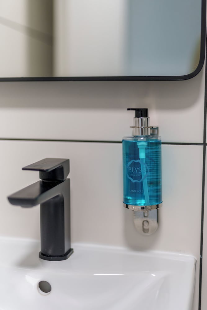 Фото The Temple Bar Lane by the KeyCollections