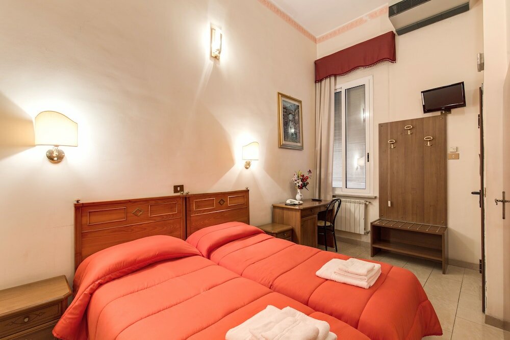 Фото Hotel Cambridge