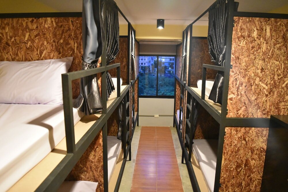 Фото Hide Bangkok Hostel