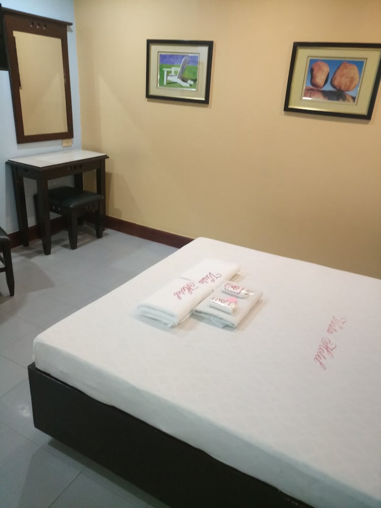 Фото Vista Hotel Recto