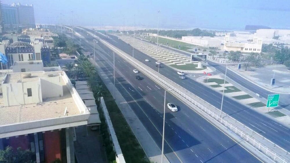 Фото Phoenicia Tower Hotel