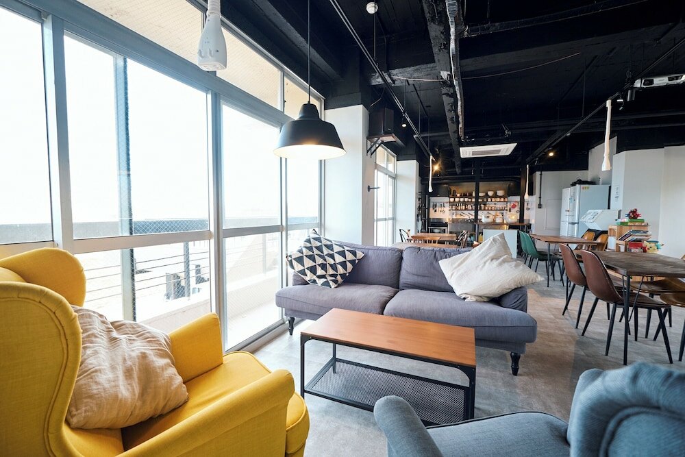 Фото J-Hoppers Lake Biwa Guesthouse