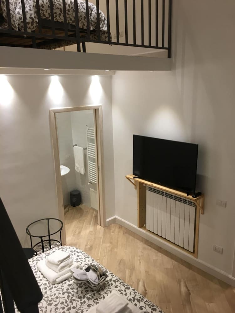 Фото B&b Napoli La scalinata di Chiaia