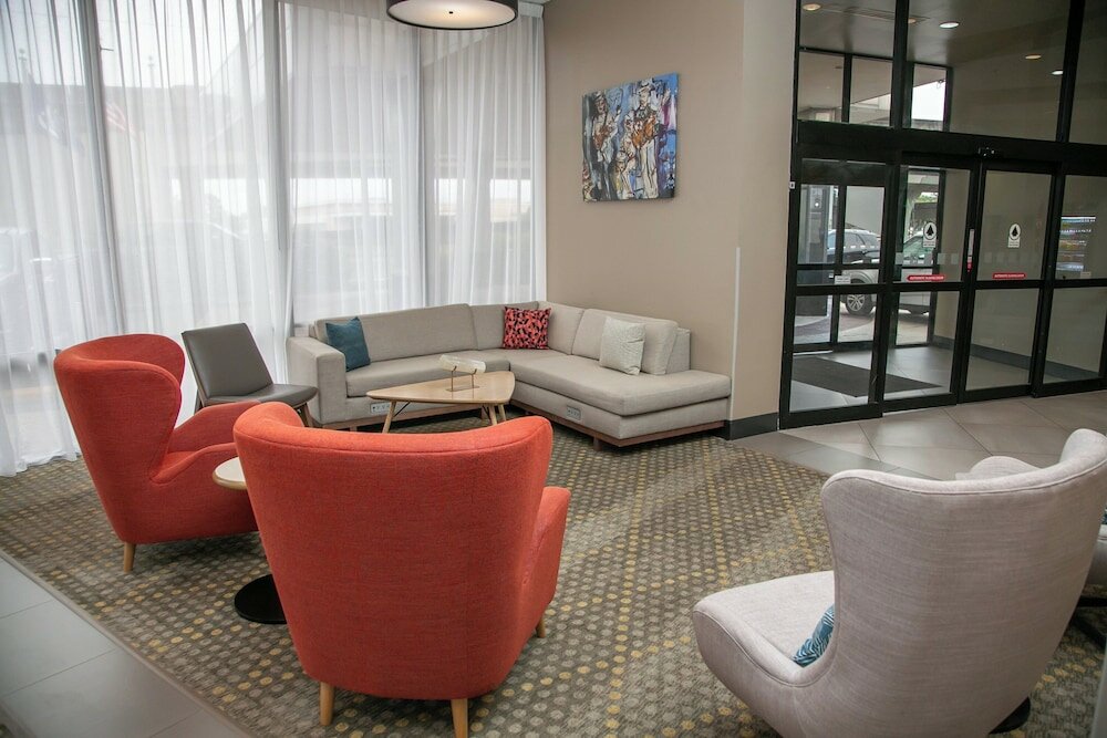 Фото Holiday Inn New Orleans West Bank Tower, an Ihg Hotel