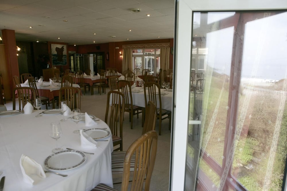 Фото Hotel Azpiazu